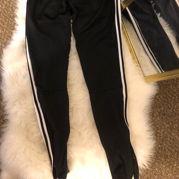 Adidas joggers - Picture 2 of 5